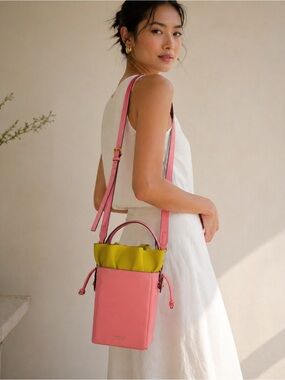 NWT Alkeme Atelier Water Flower Bucket Bag